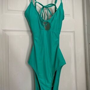 Women’s XL One-Piece Swimsuit Keyhole Strappy Cut-out back bathing suit swimwear